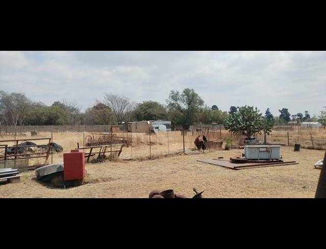 FARM FOR SALE IN MOOILANDE